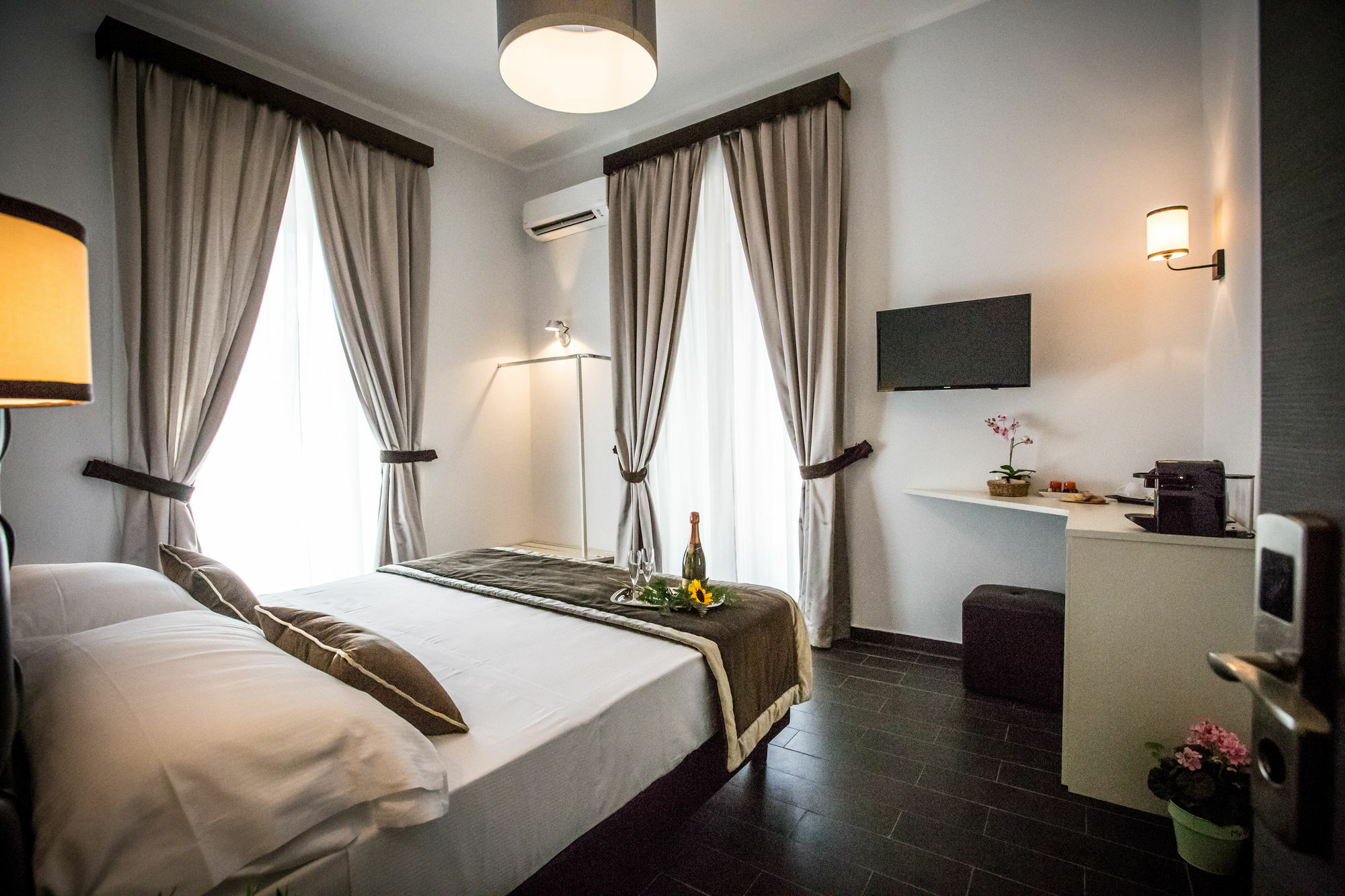 San Pietro Leisure And Luxury Hotell Roma Eksteriør bilde